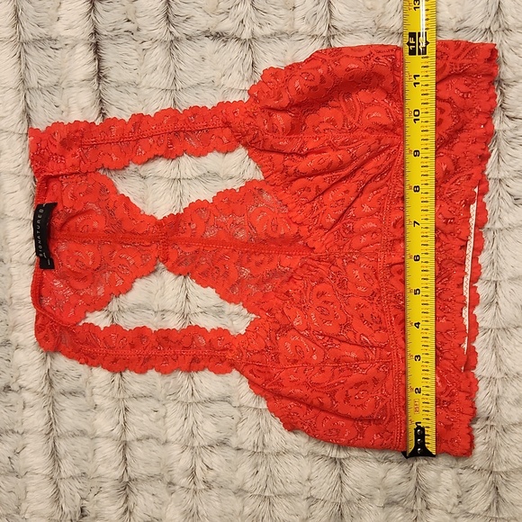 NWOT Signature8 hot red lace bralette medium size - Picture 6 of 8